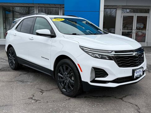 Used 2022 Chevrolet Equinox RS w/ RS Leather Package image 3