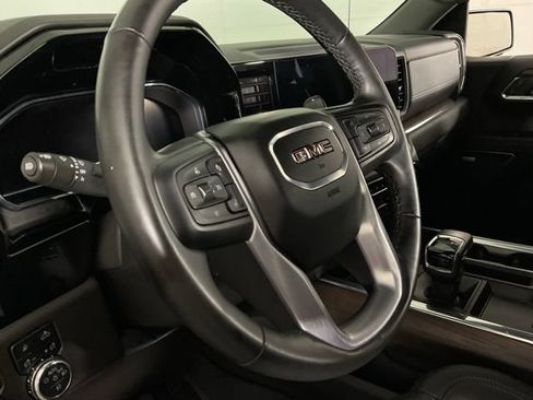 Used 2024 GMC Sierra 1500 SLT w/ SLT Premium Plus Package AWD/4WD image 21