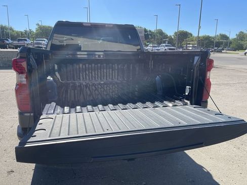 Used 2022 Chevrolet Silverado 1500 Custom Trail Boss AWD/4WD image 22