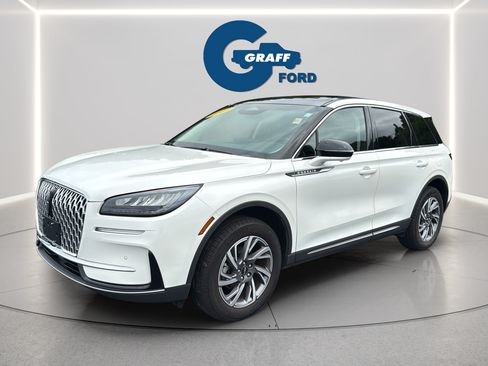 Used 2023 Lincoln Corsair AWD w/ Equipment Group 101A image 12