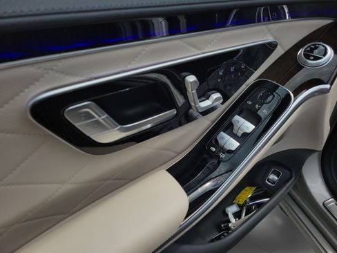 Certified 2023 Mercedes-Benz S 580 4MATIC Sedan image 22