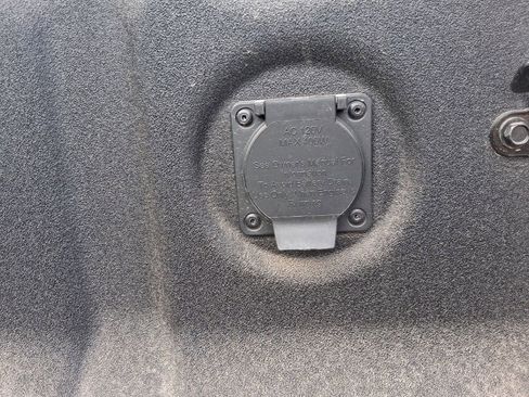 New 2026 Nissan Frontier SV w/ SV Convenience Package RWD image 8