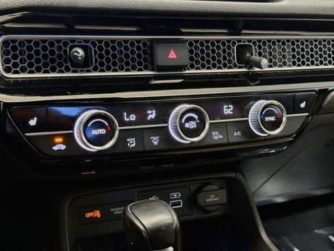 Used 2022 Honda Civic Sport Touring image 10