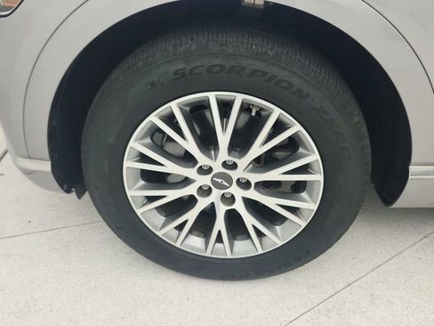 Used 2024 Genesis GV80 2.5T image 29