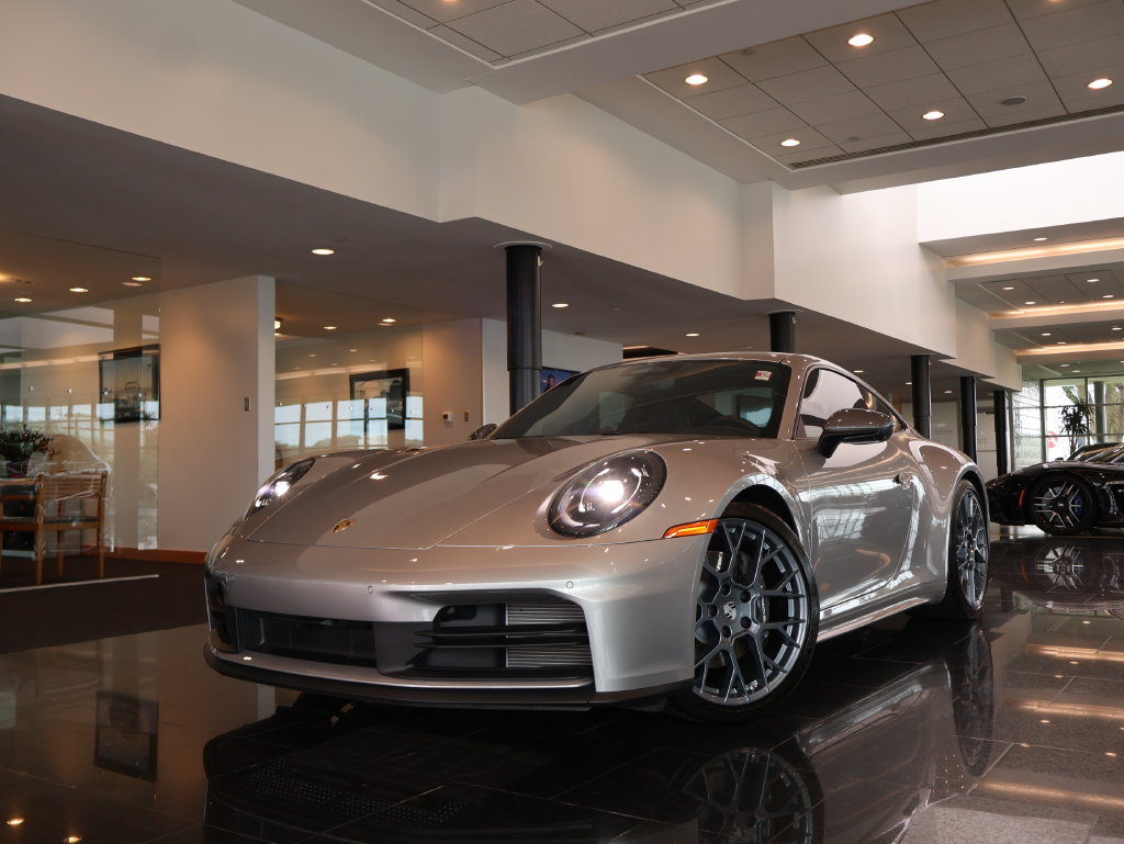 Used 2026 Porsche 911 Carrera T RWD image 1