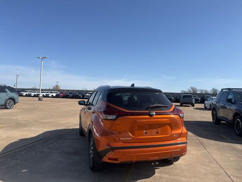 Certified 2023 Nissan Kicks SV image 16