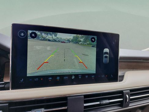 Used 2023 Lincoln Corsair Reserve FWD image 25