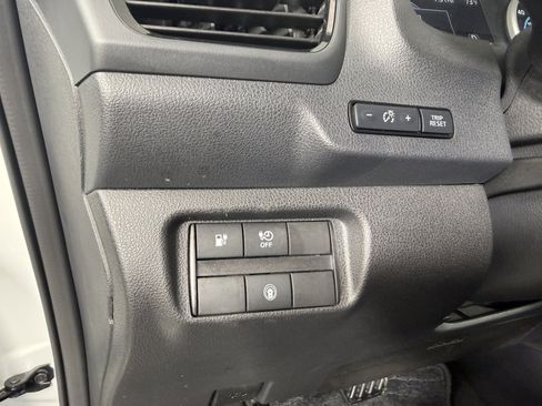 Used 2025 Nissan Leaf S FWD image 21