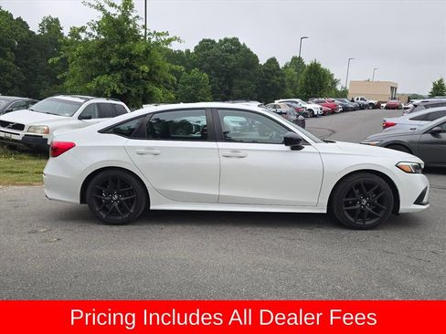 Used 2022 Honda Civic Sport image 2