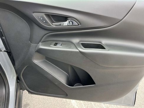 Used 2024 Chevrolet Equinox LT image 23