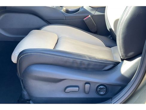 Certified 2023 Subaru Outback Limited image 13