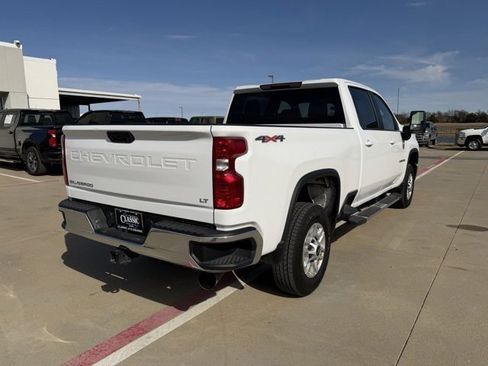 Used 2025 Chevrolet Silverado 2500 LT w/ Convenience Package image 3
