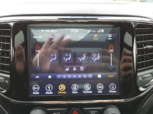 Used 2019 Jeep Grand Cherokee High Altitude image 16