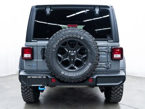 Used 2023 Jeep Wrangler Unlimited w/ Cold Weather Group AWD/4WD image 5