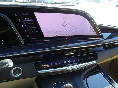 Used 2021 Cadillac Escalade Premium Luxury w/ Driver Assist Tech Package image 21