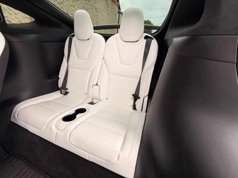 Used 2020 Tesla Model X Long Range AWD/4WD image 20