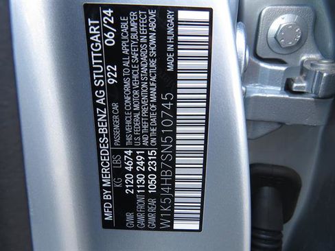 Used 2025 Mercedes-Benz CLA 250 4MATIC image 8