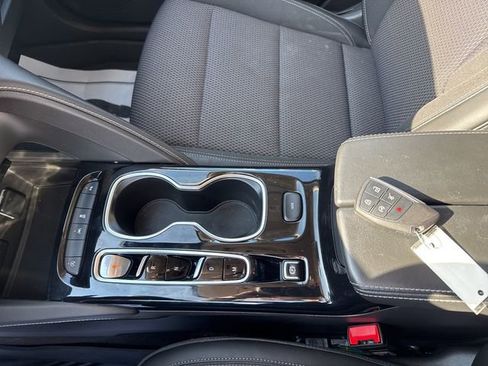 Used 2022 Buick Envision Preferred FWD image 23