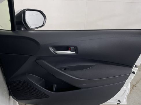Used 2021 Toyota Corolla LE w/ LE Convenience Package FWD image 22