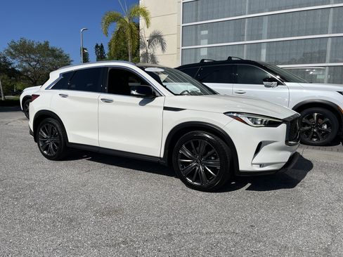 Used 2020 INFINITI QX50 Essential w/ Edition 30 Package FWD image 8