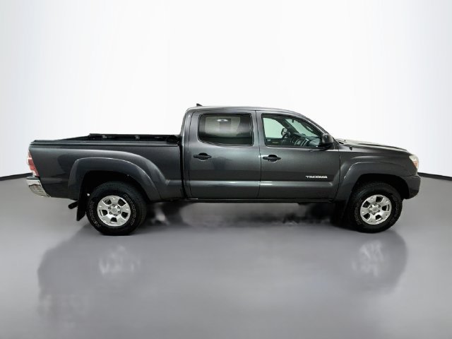 Used 2014 Toyota Tacoma 4x4 Double Cab w/ SR5 Package image 8