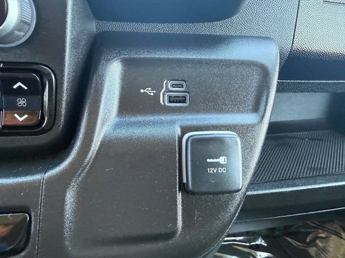 Used 2023 RAM ProMaster 3500 FWD image 39