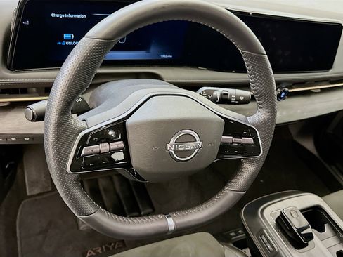 Used 2024 Nissan Ariya AWD image 18