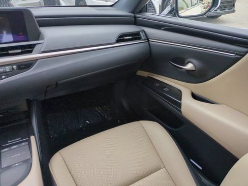 Used 2019 Lexus ES 350 w/ Accessory Package 2 FWD image 15