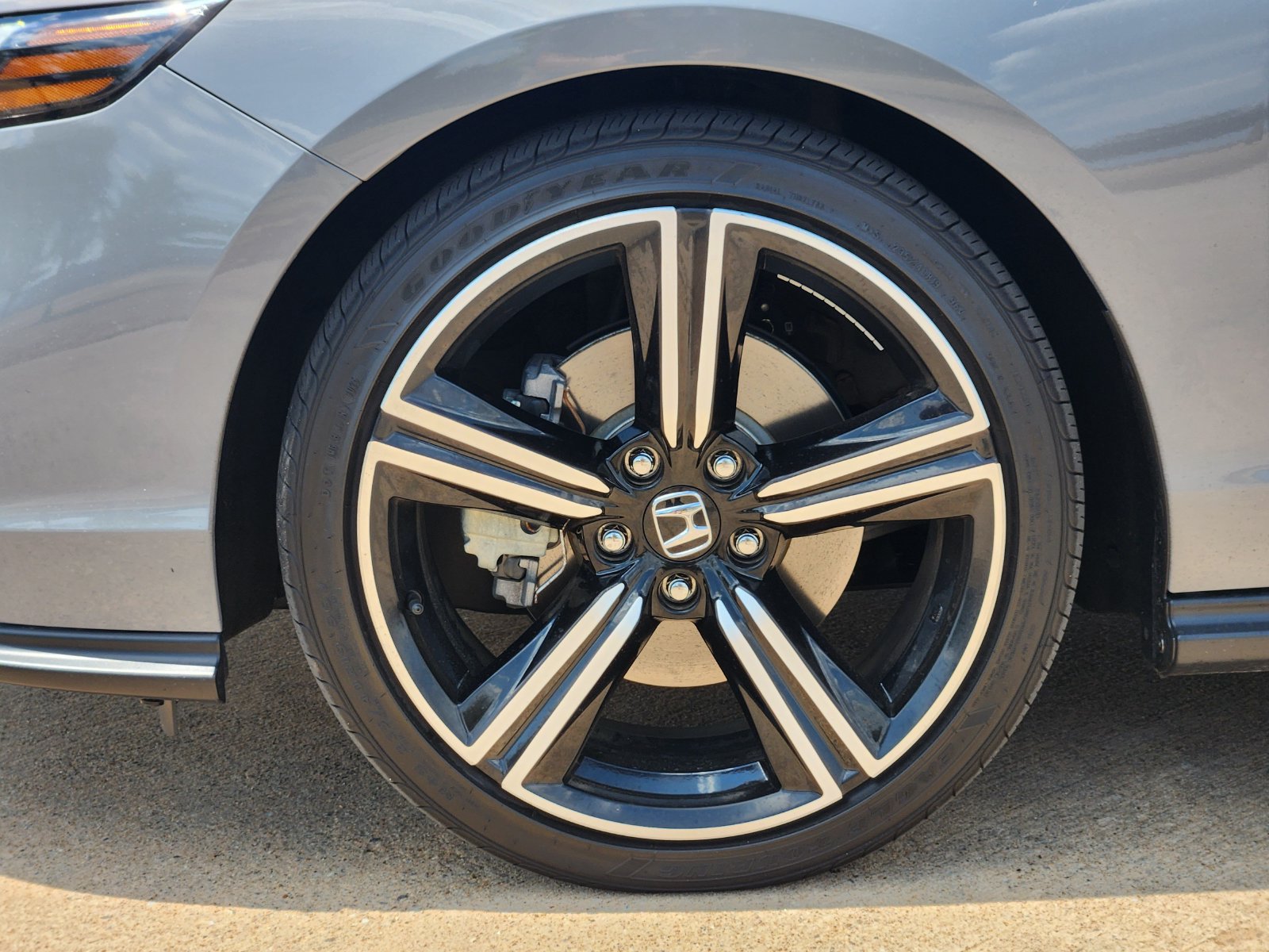 Used 2025 Honda Accord Sport image 14