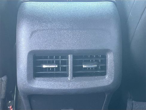 Used 2024 Chevrolet Equinox RS image 25