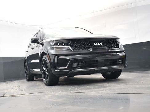 Certified 2022 Kia Sorento SX image 29