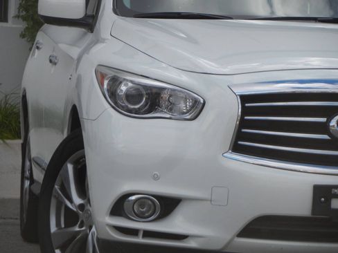 Used 2014 INFINITI QX60 FWD w/ Deluxe Touring Package image 9