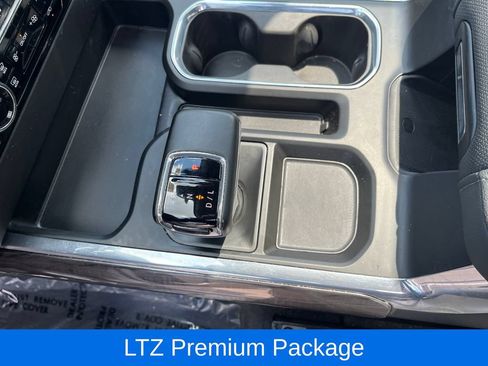 Used 2024 Chevrolet Silverado 1500 LTZ w/ LTZ Premium Package AWD/4WD image 30