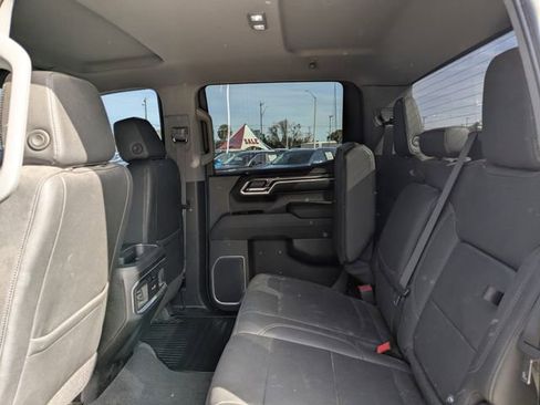 Used 2025 Chevrolet Silverado 1500 LTZ image 12