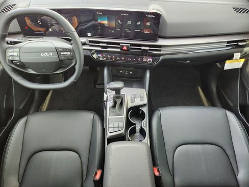 New 2026 Kia Sportage EX FWD image 21