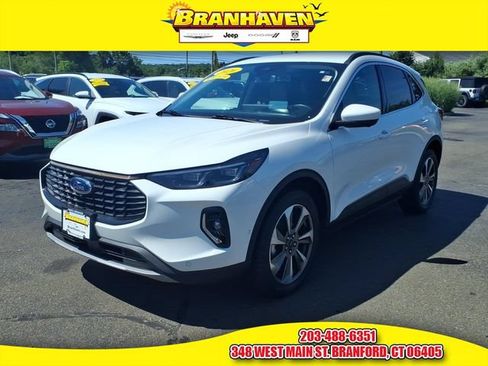 Used 2023 Ford Escape Platinum w/ Premium Technology Package AWD/4WD image 1