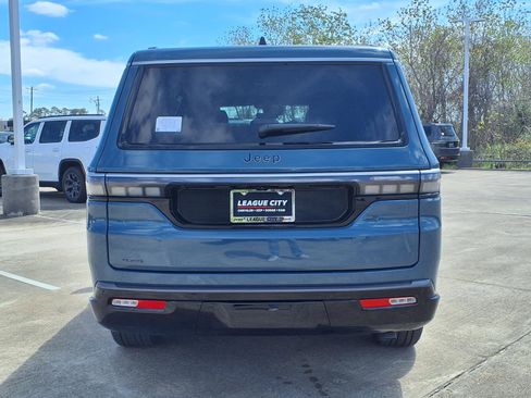 New 2026 Jeep Grand Wagoneer L 4WD w/ Premium Group I image 6