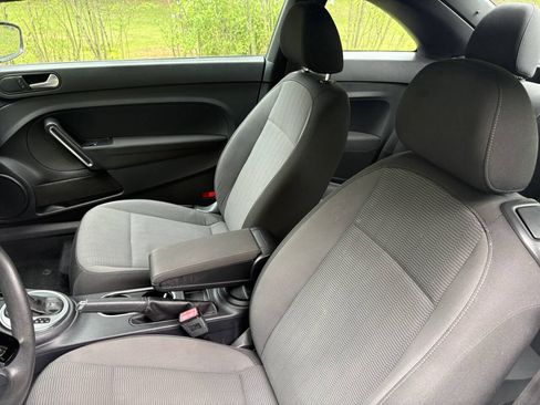 Used 2014 Volkswagen Beetle 1.8T FWD image 20