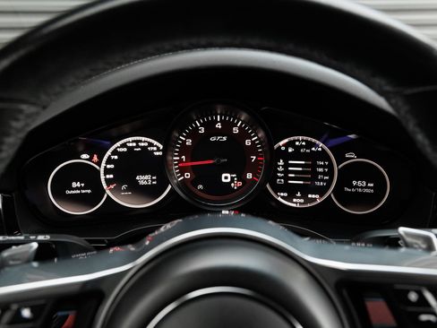 Certified 2022 Porsche Cayenne GTS AWD/4WD image 19