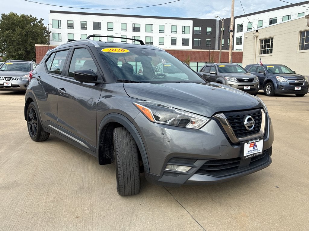 Used 2020 Nissan Kicks SR w/ Exterior Package FWD image 3