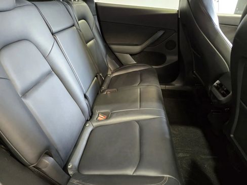 Used 2023 Tesla Model Y Long Range image 9