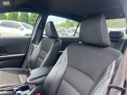 Used 2016 Honda Accord Sport image 12