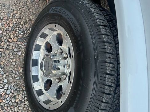 Used 2010 Ford E-150 and Econoline 150 image 37