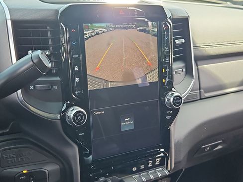 New 2026 RAM 2500 Laramie AWD/4WD image 24