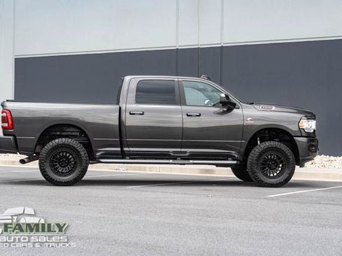 Used 2021 RAM 2500 Big Horn w/ Level B Equipment Group AWD/4WD image 12
