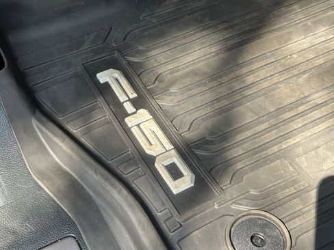 Certified 2025 Ford F150 Platinum w/ Equipment Group 702A High image 30