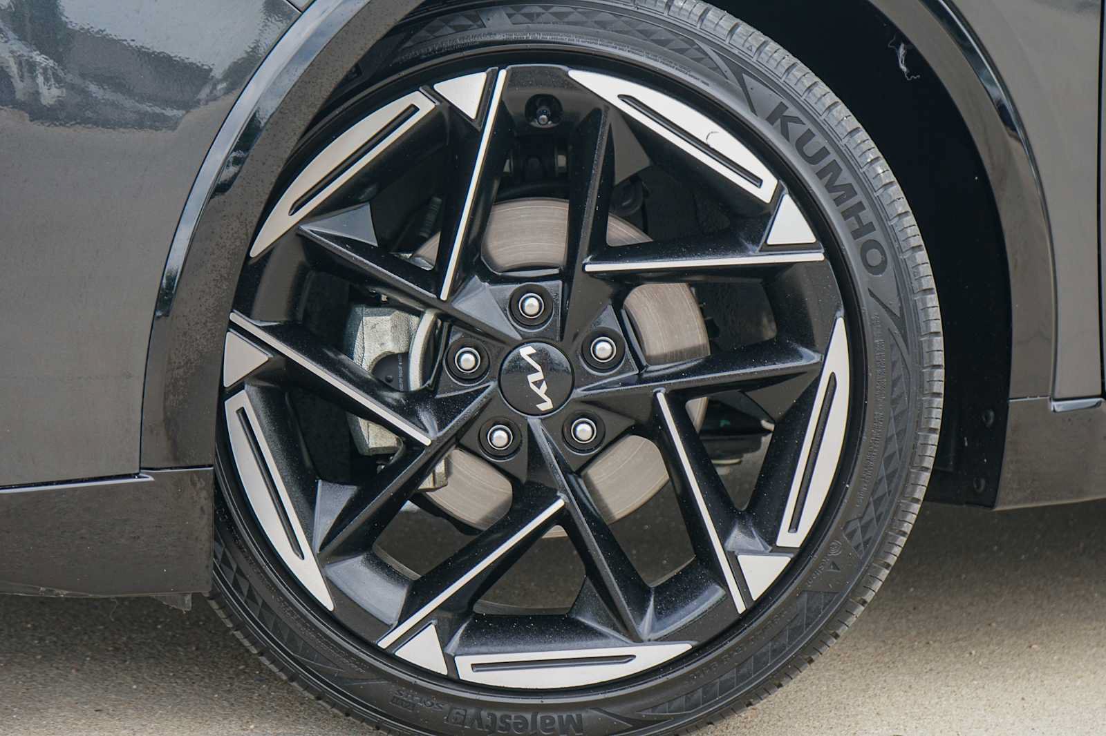 Used 2025 Kia K4 GT-Line w/ GT-Line Sunroof Package FWD image 2