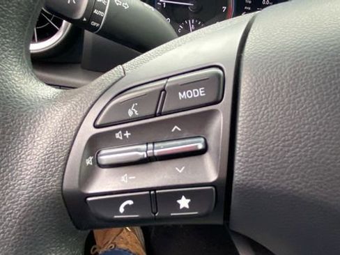 Used 2023 Hyundai Kona SEL image 22