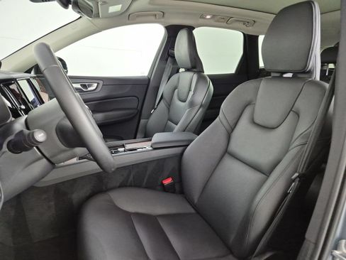 Certified 2024 Volvo XC60 T8 Plus w/ Protection Package Premier AWD/4WD image 28
