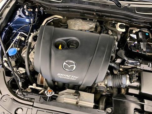 Used 2018 MAZDA MAZDA3 Touring FWD image 31